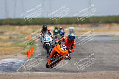 media/Aug-13-2023-CRA (Sun) [[1cfc37a6fb]]/Race 9 400 Supersport/Race/